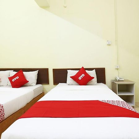 Super Oyo 89651 Harmoni Hotel Kota Bharu Bagian luar foto