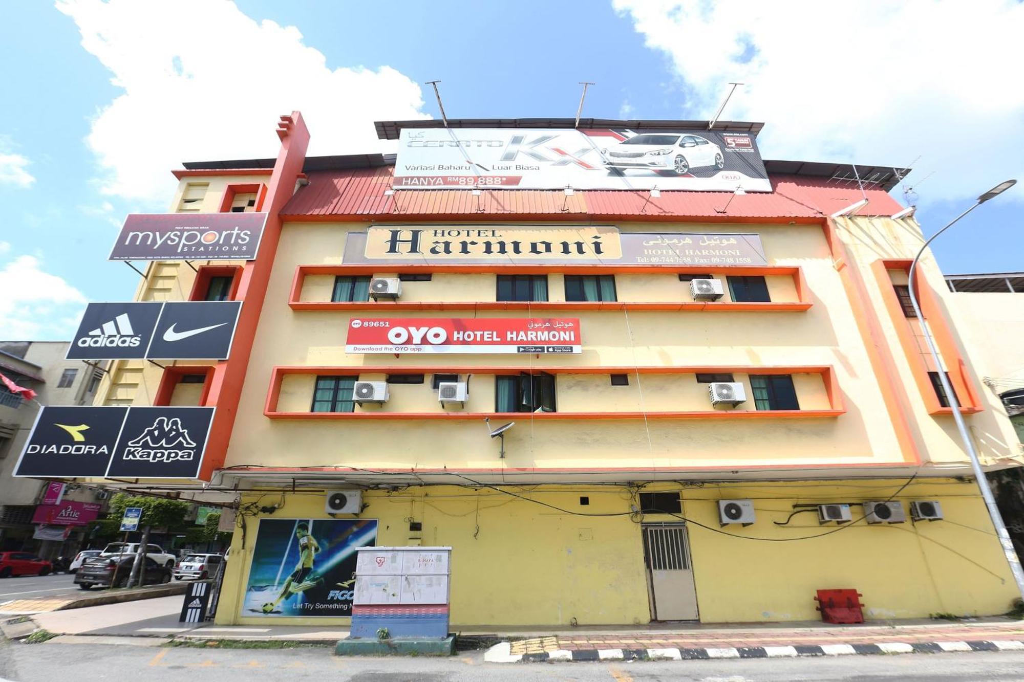 Super Oyo 89651 Harmoni Hotel Kota Bharu Bagian luar foto