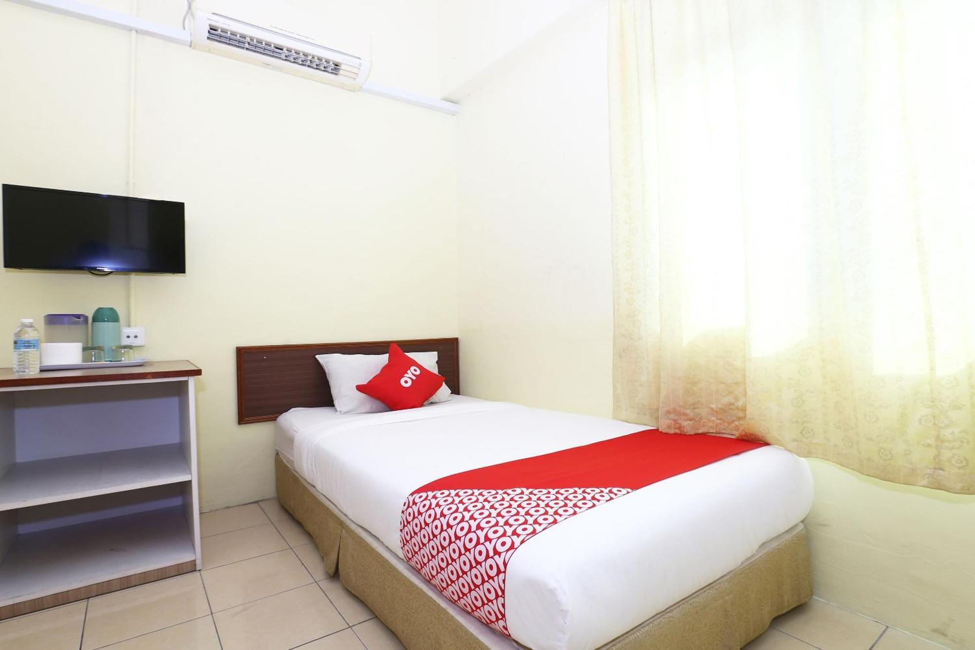 Super Oyo 89651 Harmoni Hotel Kota Bharu Bagian luar foto