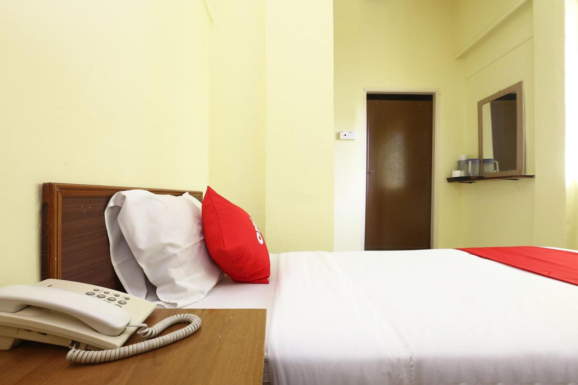 Super Oyo 89651 Harmoni Hotel Kota Bharu Bagian luar foto