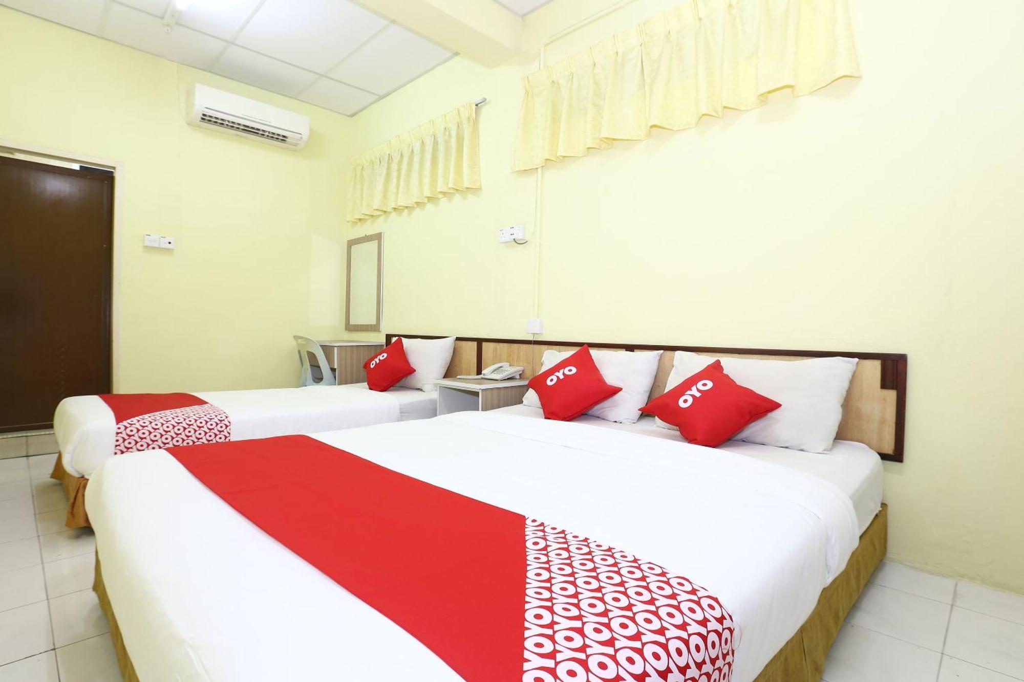 Super Oyo 89651 Harmoni Hotel Kota Bharu Bagian luar foto